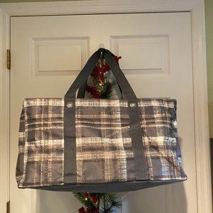 Large Utility Tote from Thirty-One